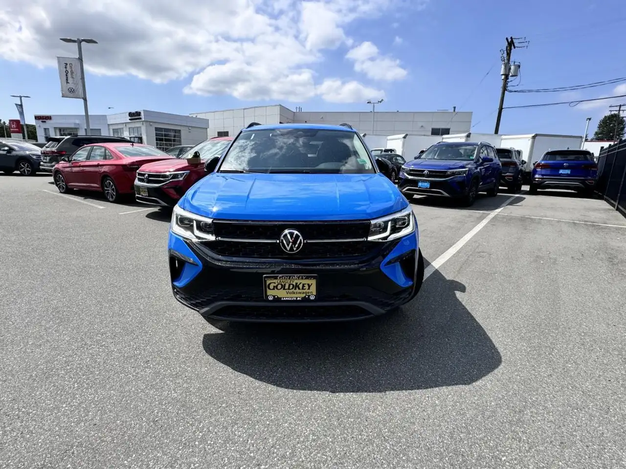 Volkswagen Taos photo Volkswagen Taos