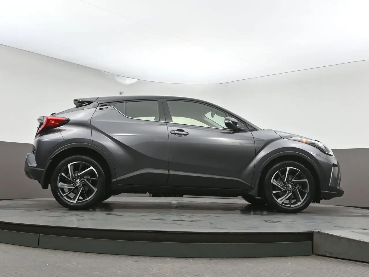 Toyota C-HR fotografie Toyota C-HR