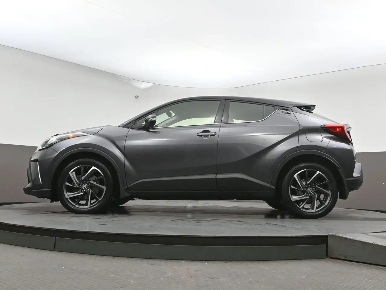 Toyota C-HR fotografie Toyota C-HR