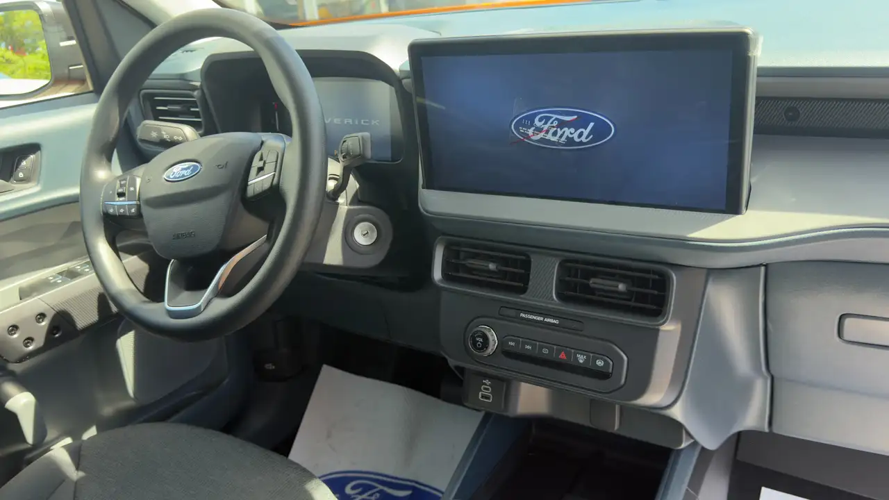 Ford Maverick photo Ford Maverick