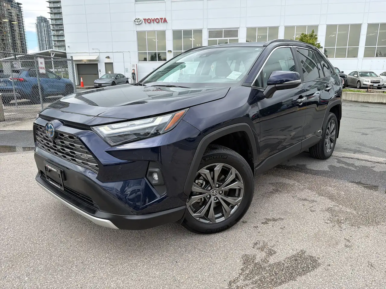 Toyota RAV 4 photo Toyota RAV 4