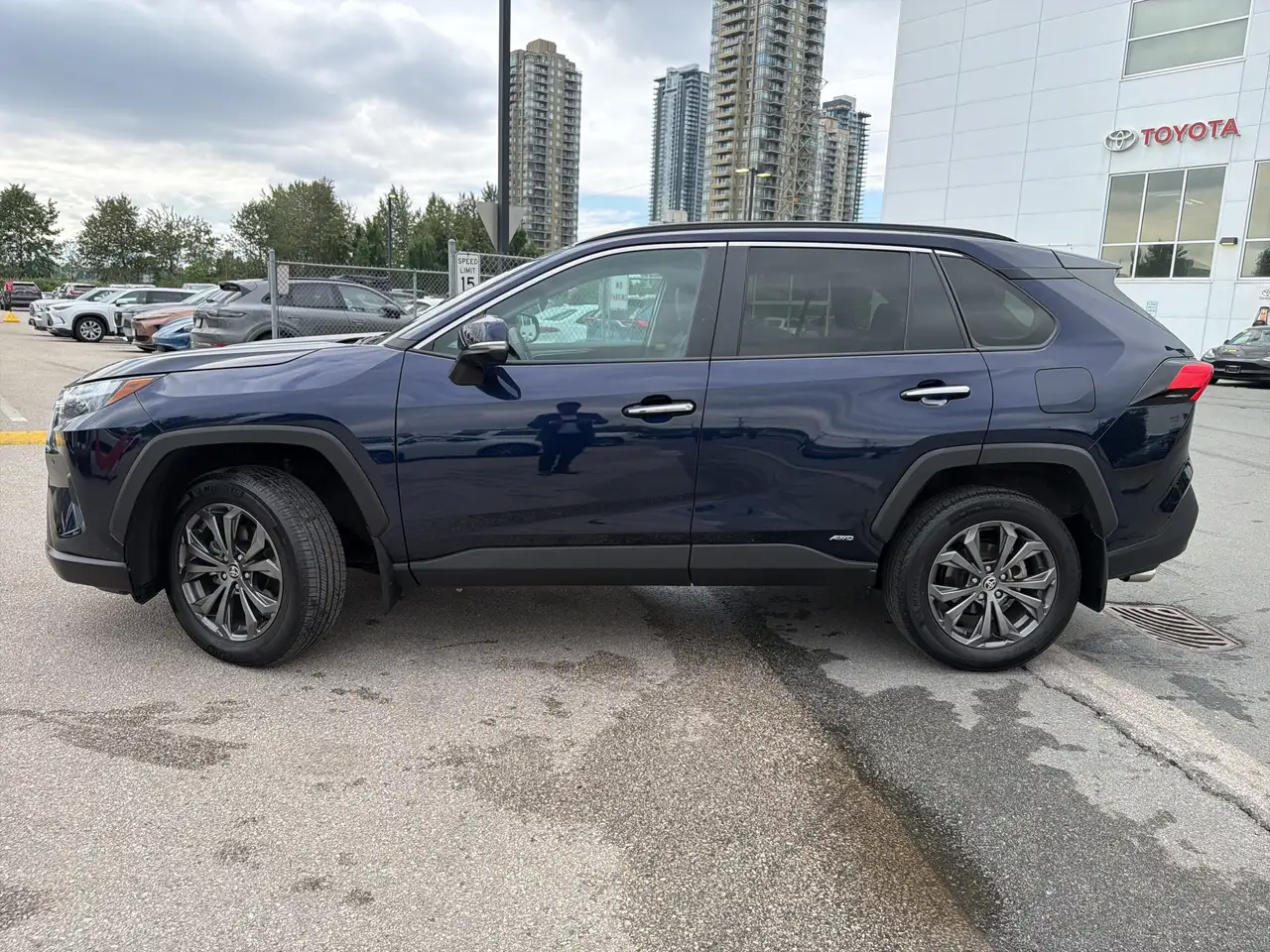 Toyota RAV 4 photo Toyota RAV 4