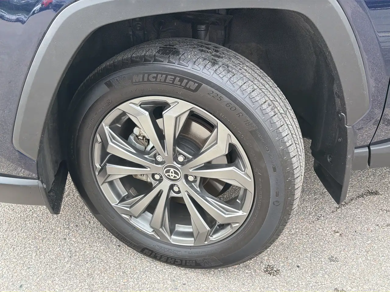Toyota RAV 4 photo Toyota RAV 4