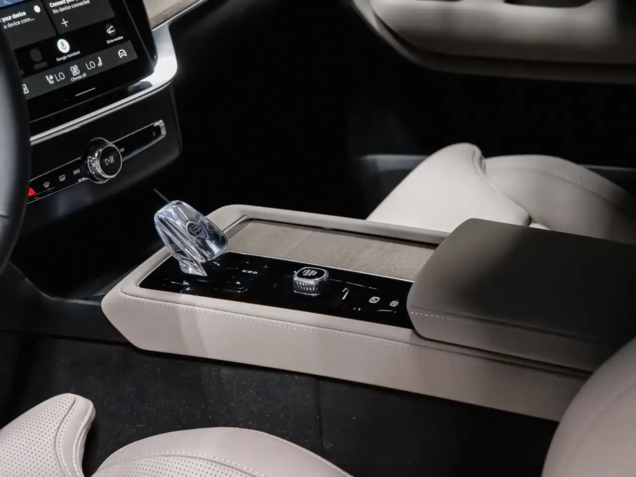 Volvo XC90 photo Volvo XC90