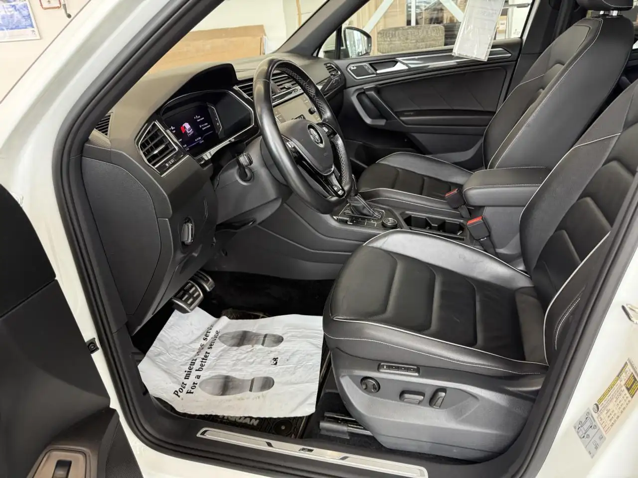 Volkswagen Tiguan снимка Volkswagen Tiguan
