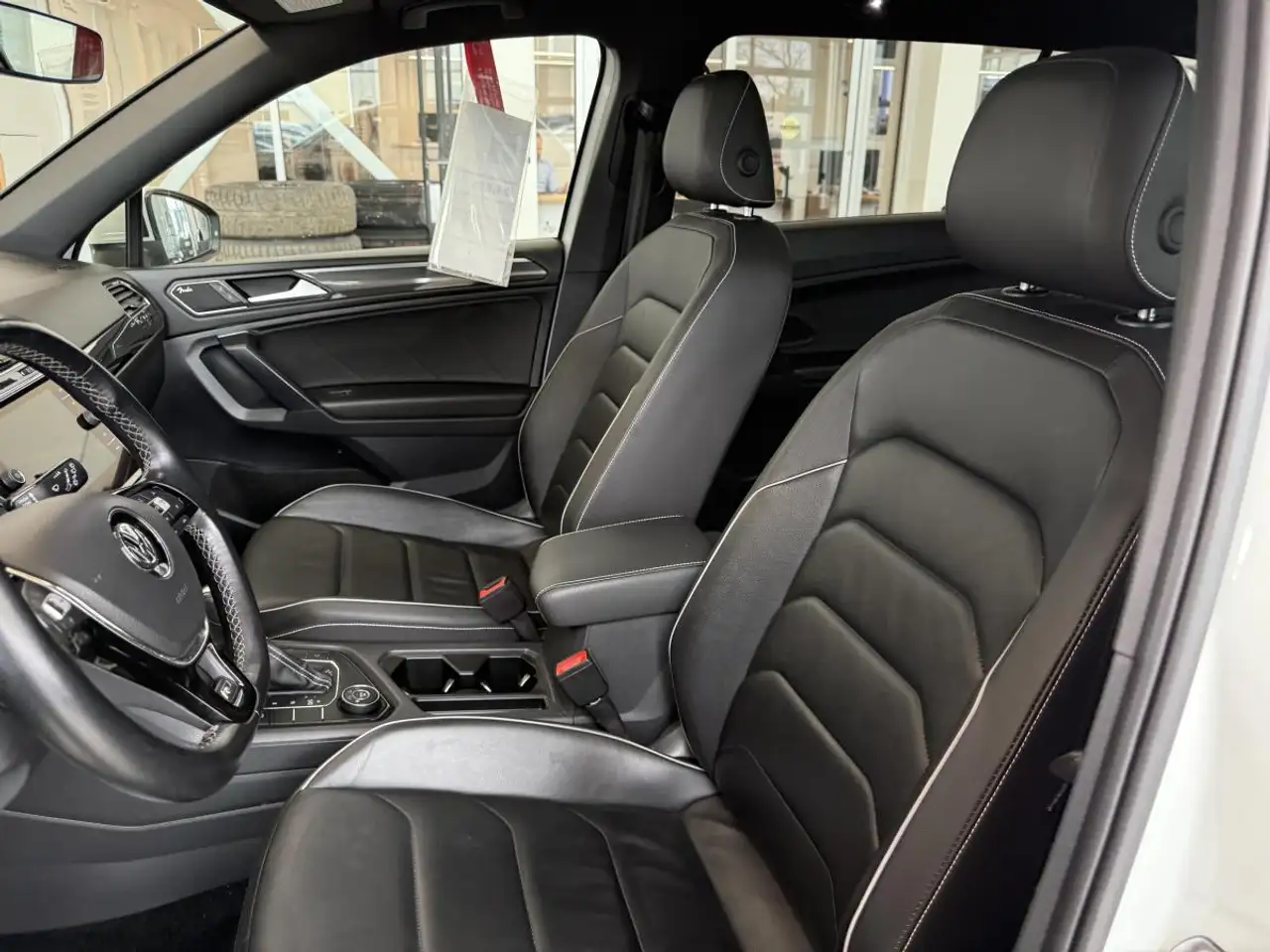 Volkswagen Tiguan снимка Volkswagen Tiguan
