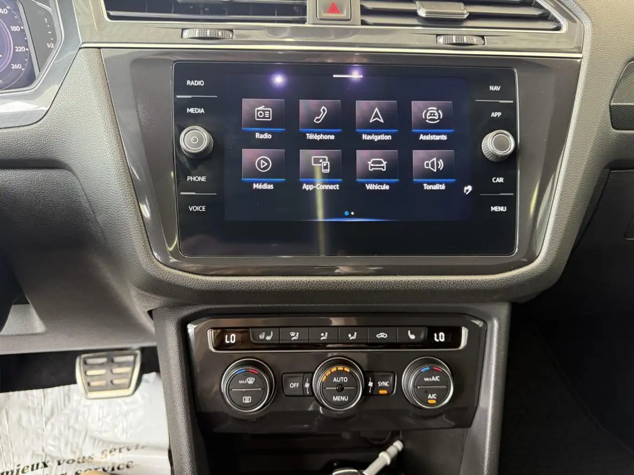 Volkswagen Tiguan снимка Volkswagen Tiguan