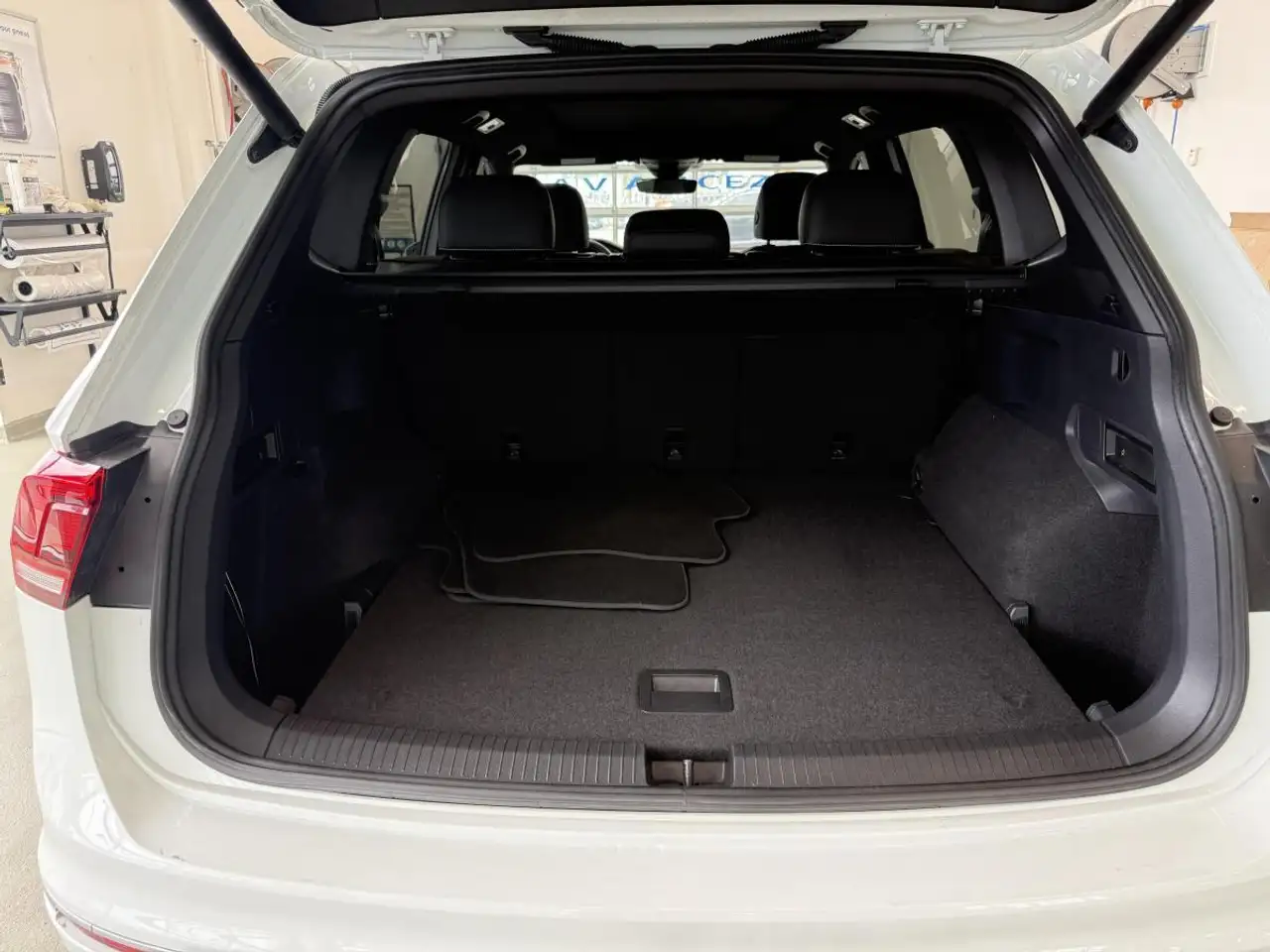 Volkswagen Tiguan снимка Volkswagen Tiguan