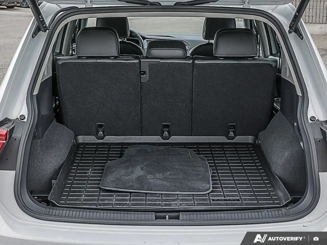 Volkswagen Tiguan снимка Volkswagen Tiguan