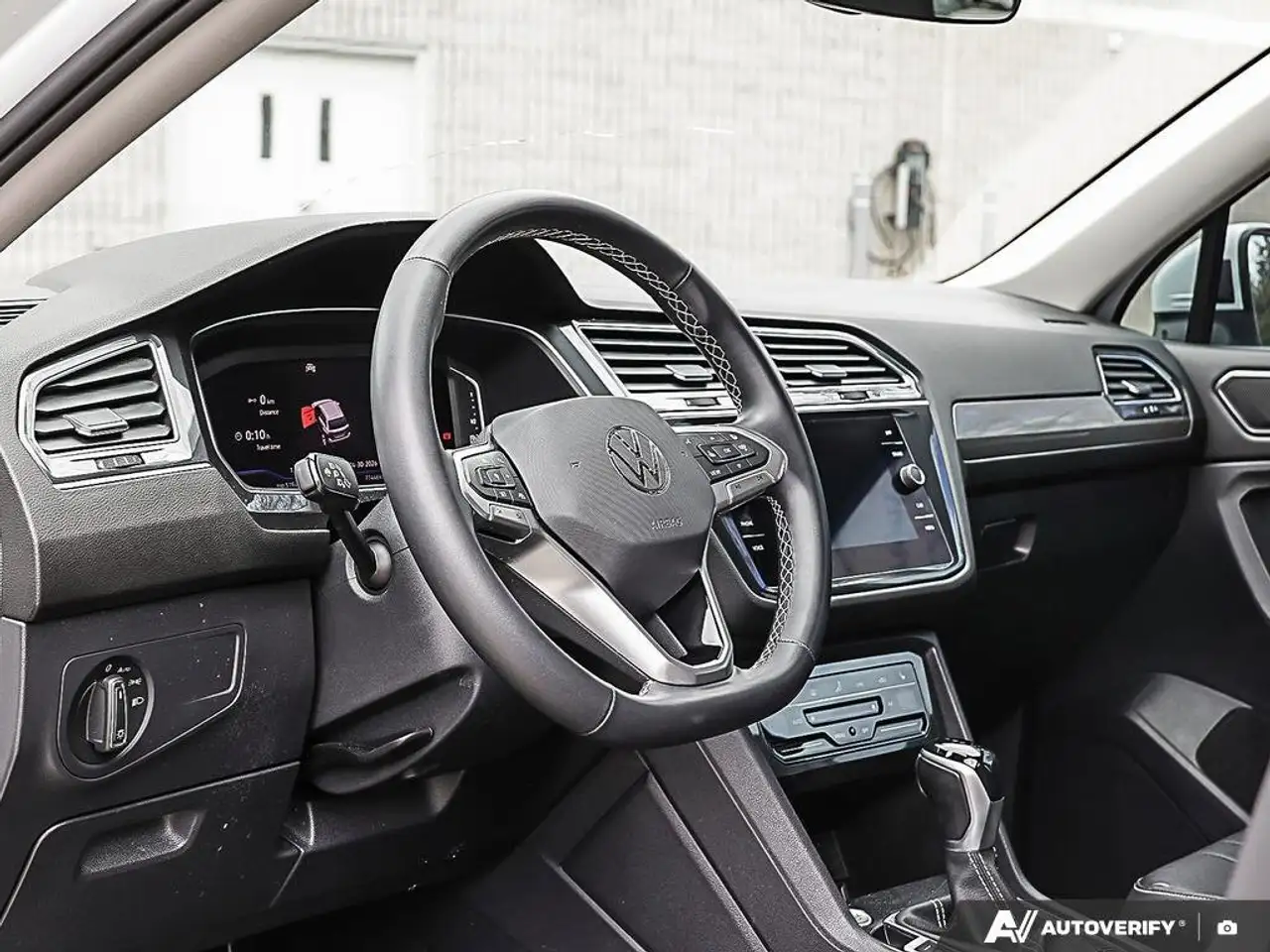 Volkswagen Tiguan снимка Volkswagen Tiguan