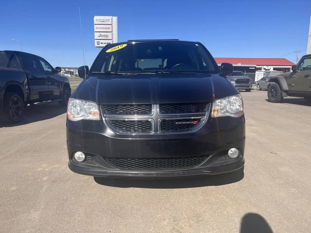 Dodge Grand Caravan снимка Dodge Grand Caravan