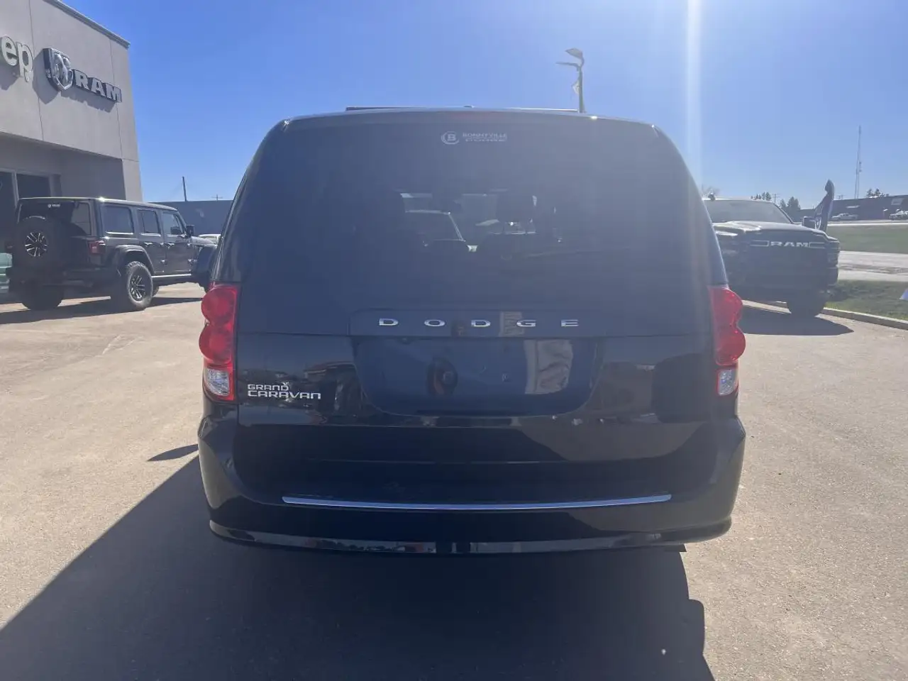 Dodge Grand Caravan снимка Dodge Grand Caravan