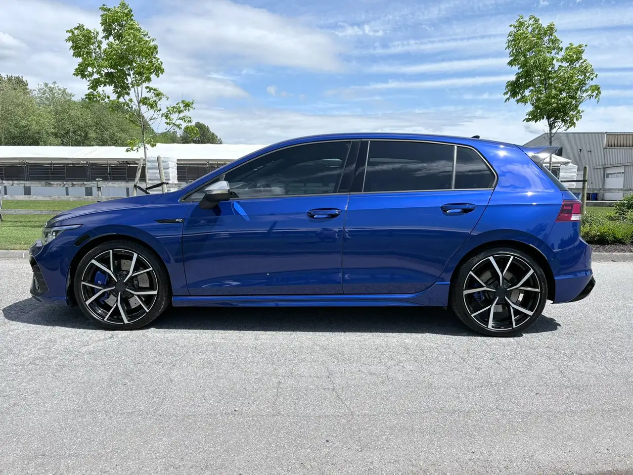 Volkswagen Golf R photo Volkswagen Golf R