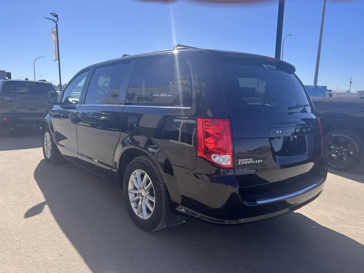 Dodge Grand Caravan снимка Dodge Grand Caravan
