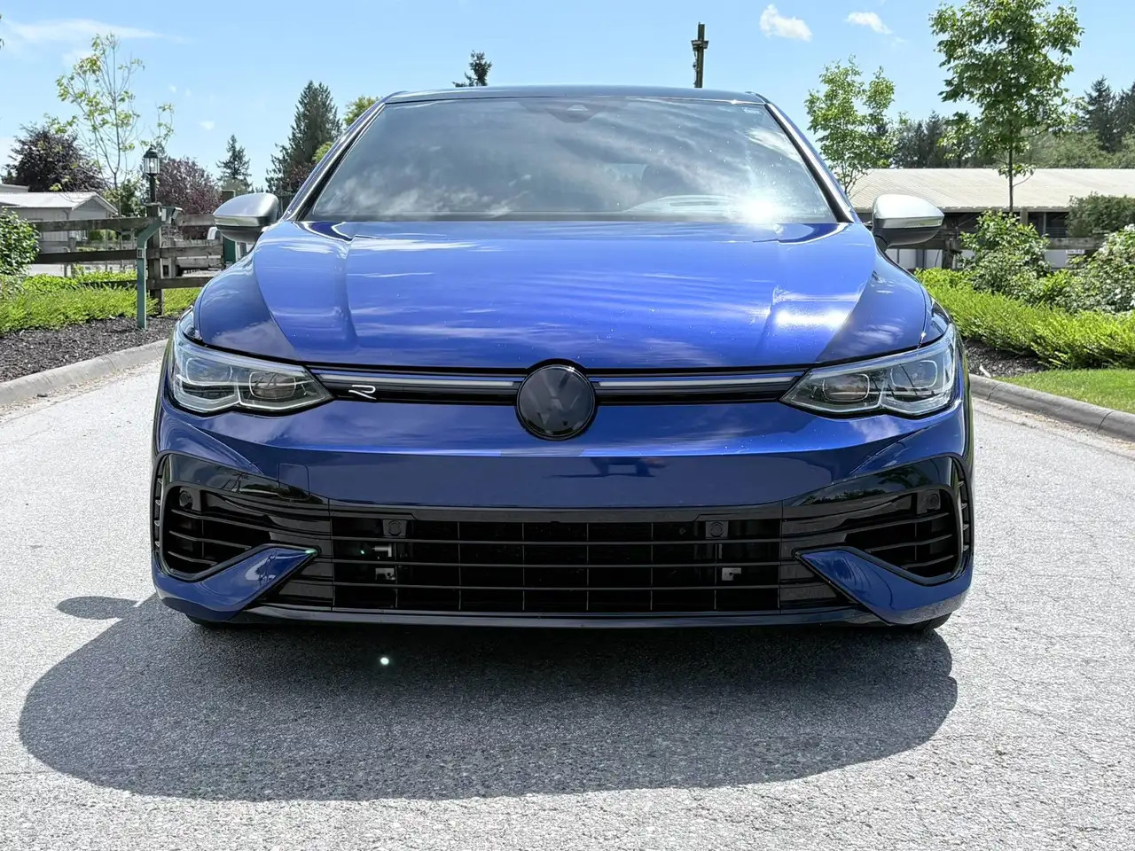 Volkswagen Golf R photo Volkswagen Golf R