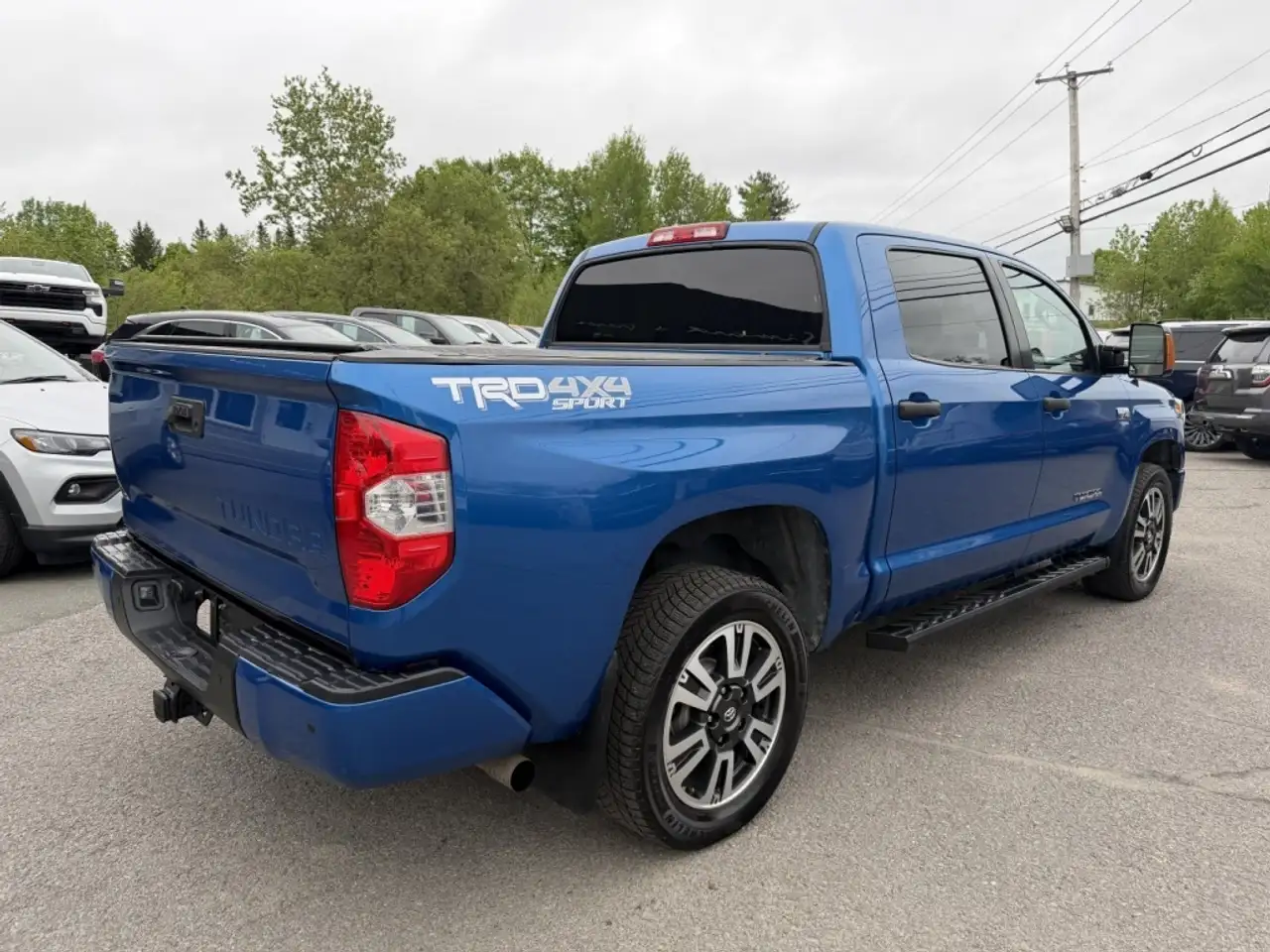 Toyota Tundra снимка Toyota Tundra