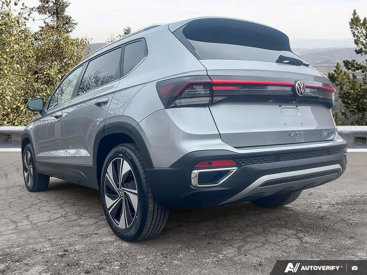 Volkswagen Taos снимка Volkswagen Taos