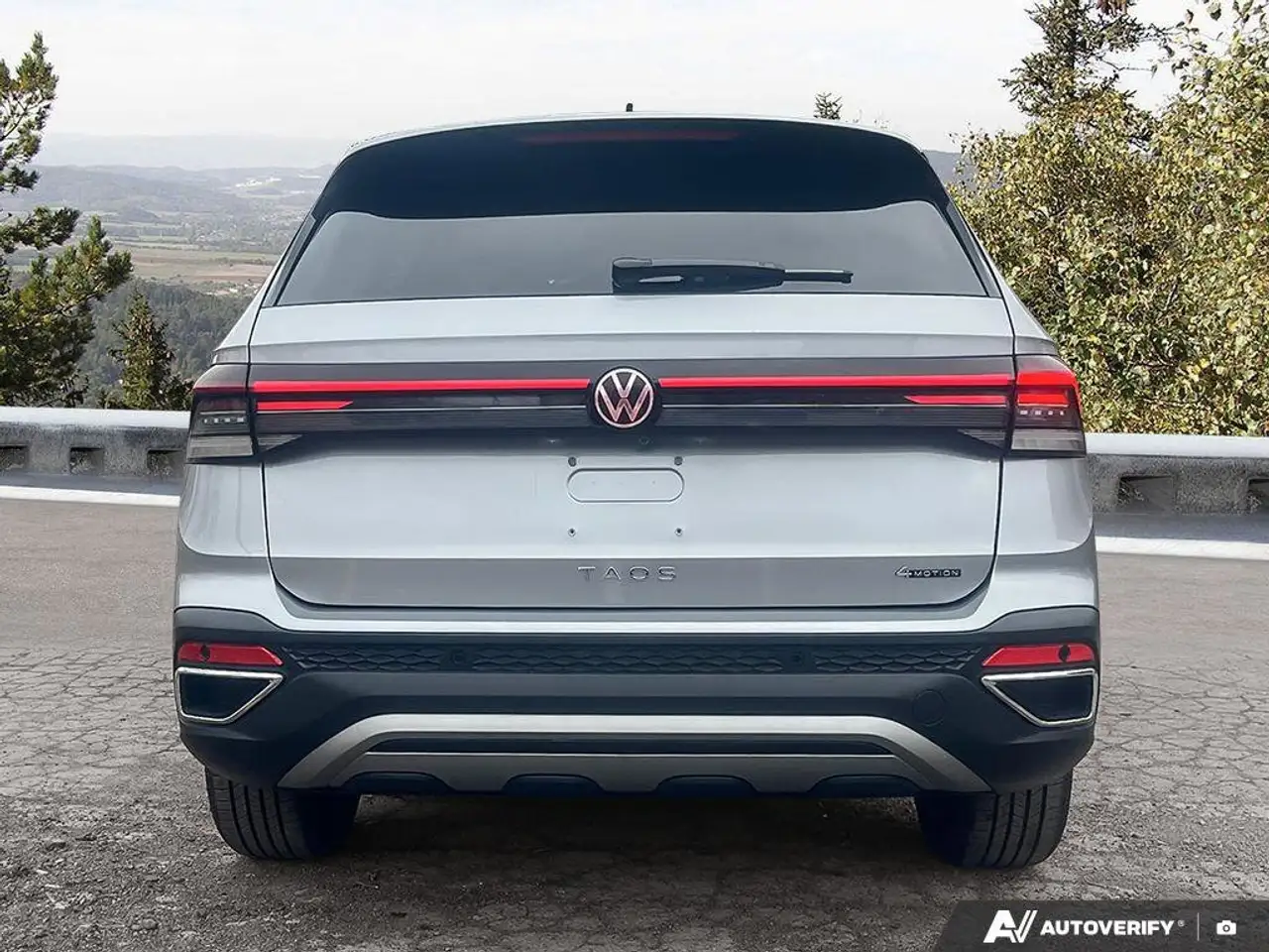 Volkswagen Taos снимка Volkswagen Taos