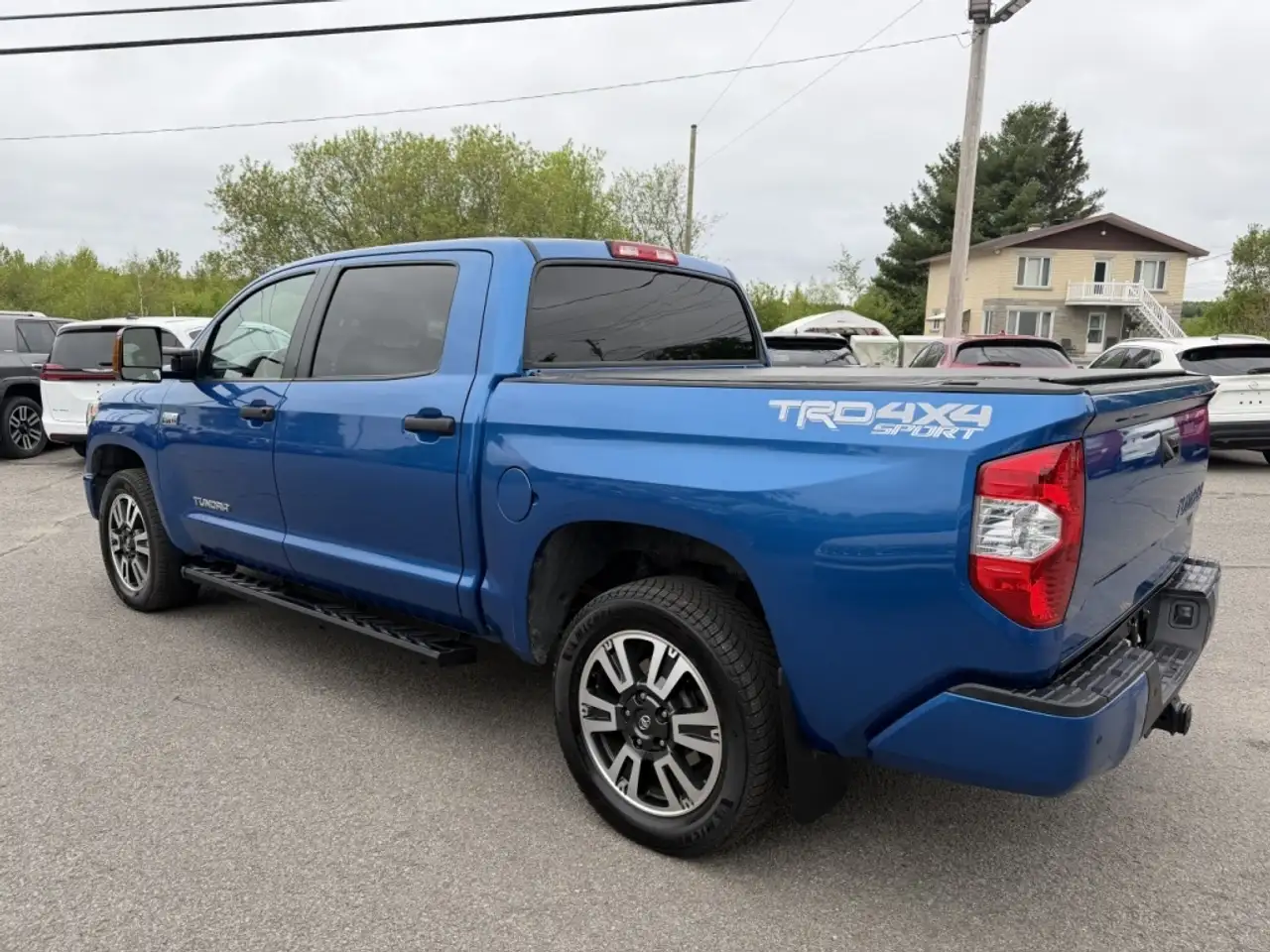 Toyota Tundra снимка Toyota Tundra