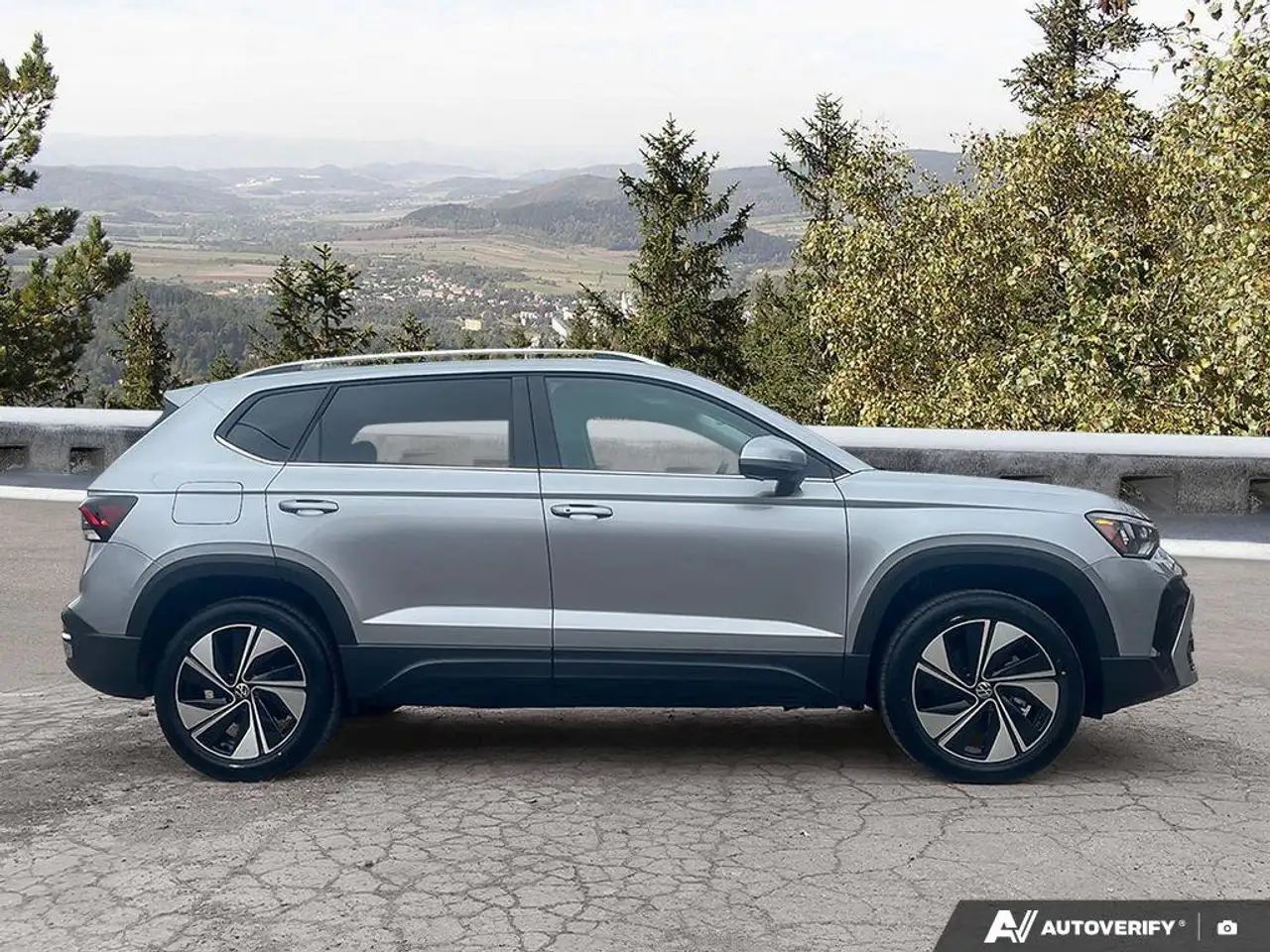 Volkswagen Taos снимка Volkswagen Taos