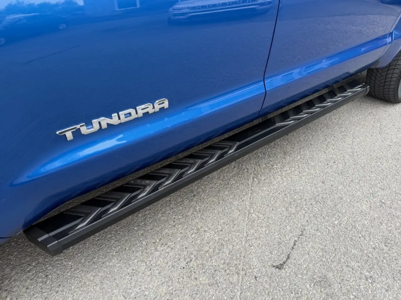 Toyota Tundra снимка Toyota Tundra