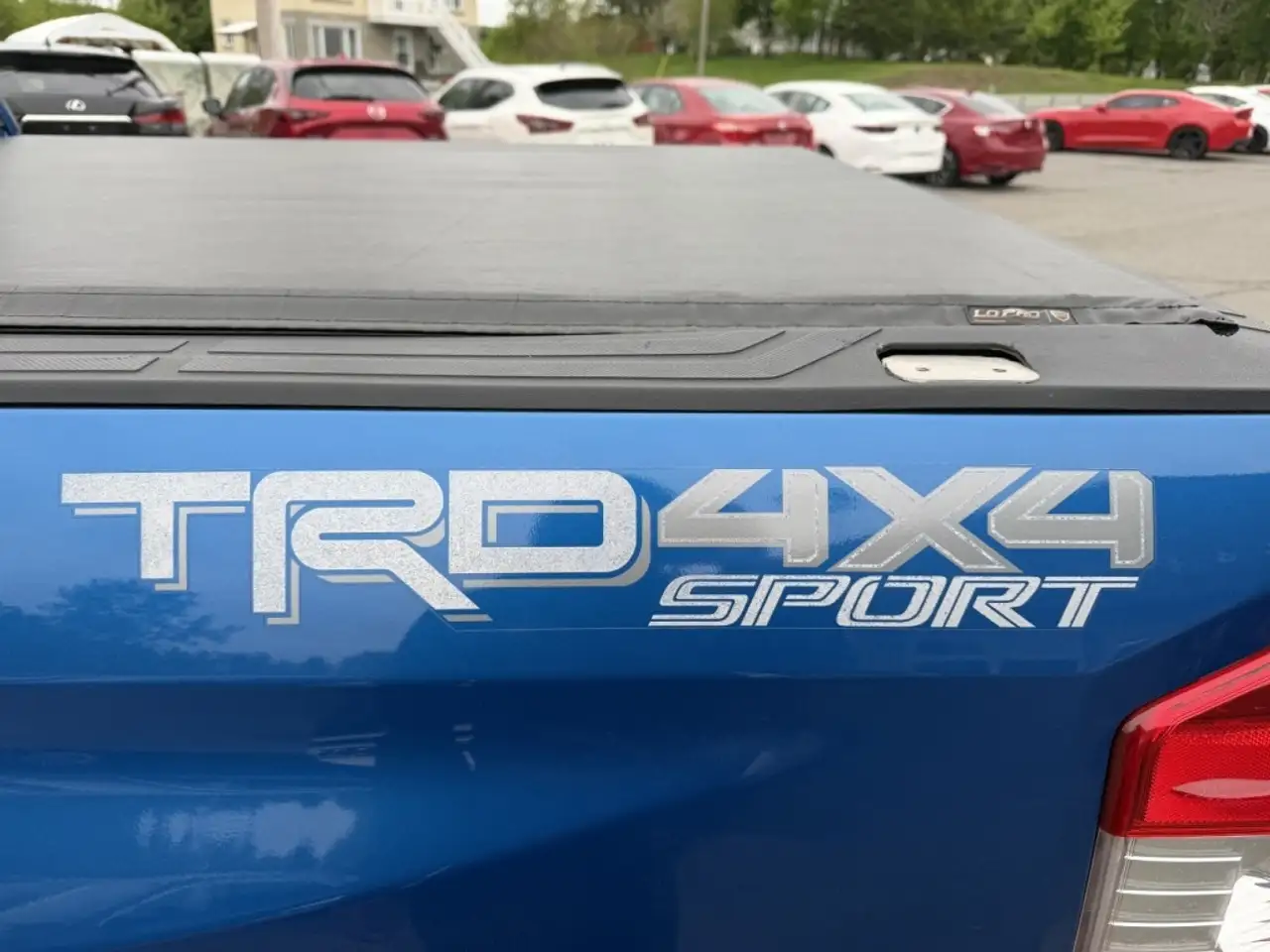 Toyota Tundra снимка Toyota Tundra