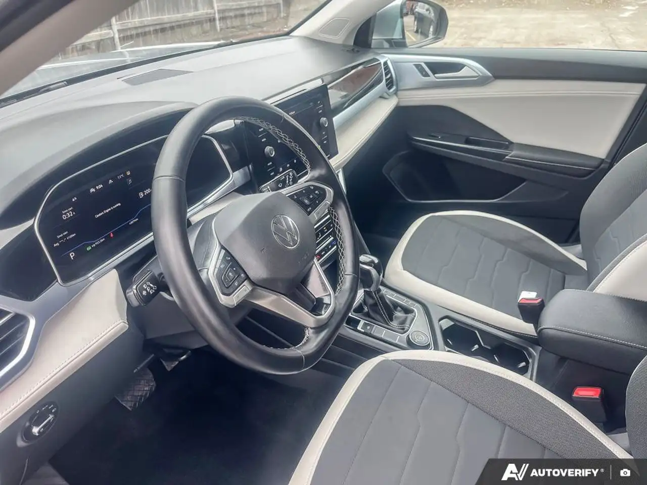 Volkswagen Taos снимка Volkswagen Taos
