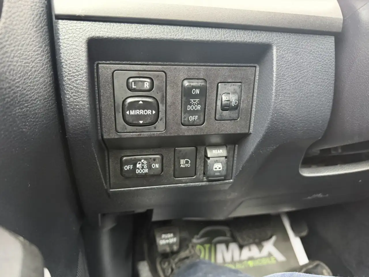 Toyota Tundra снимка Toyota Tundra