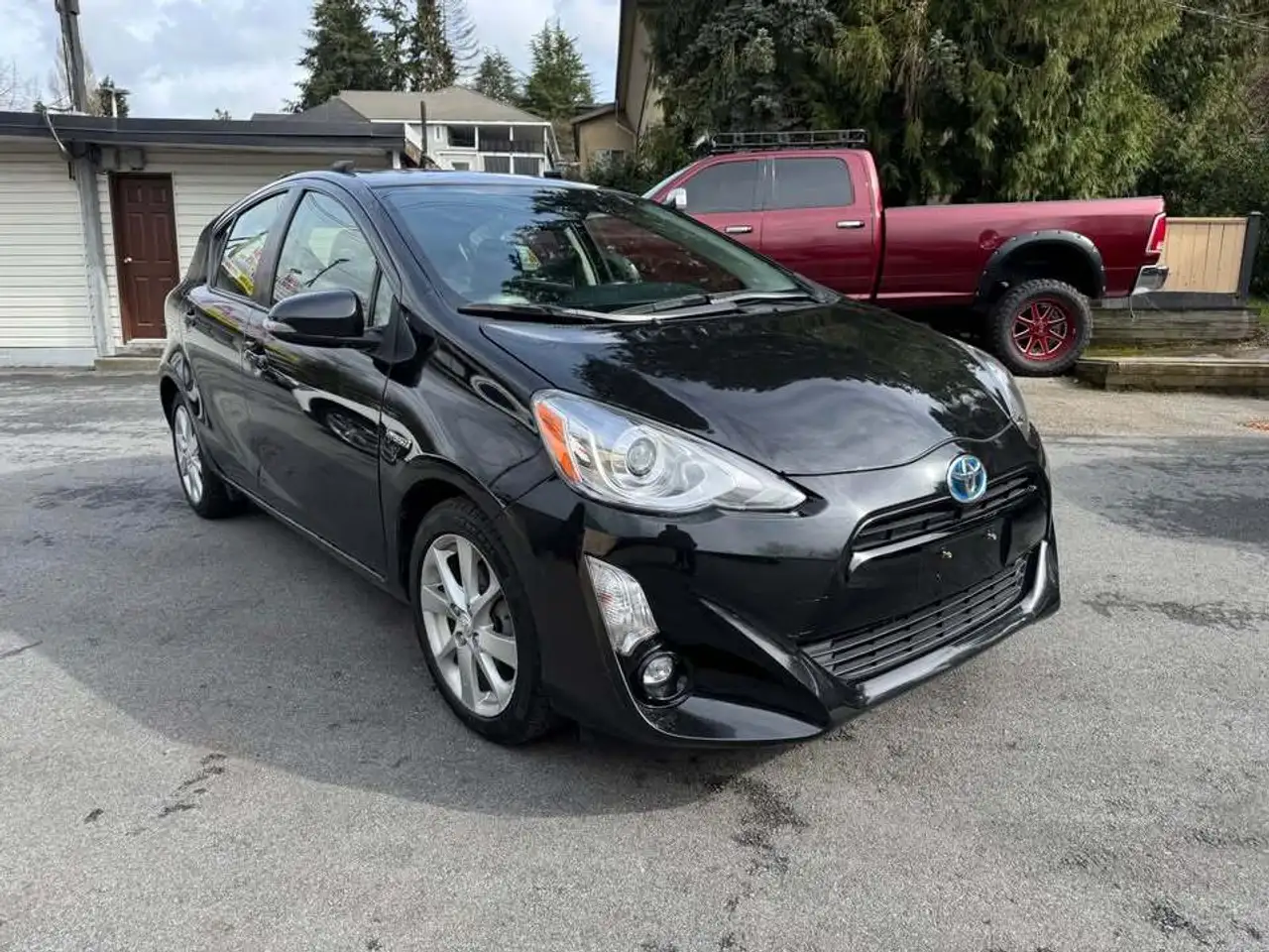 Toyota Prius photo Toyota Prius