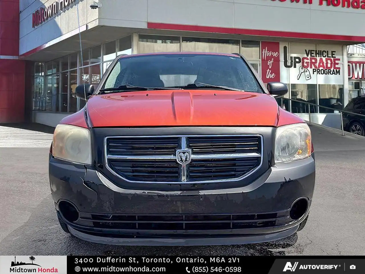 Dodge Caliber снимка Dodge Caliber