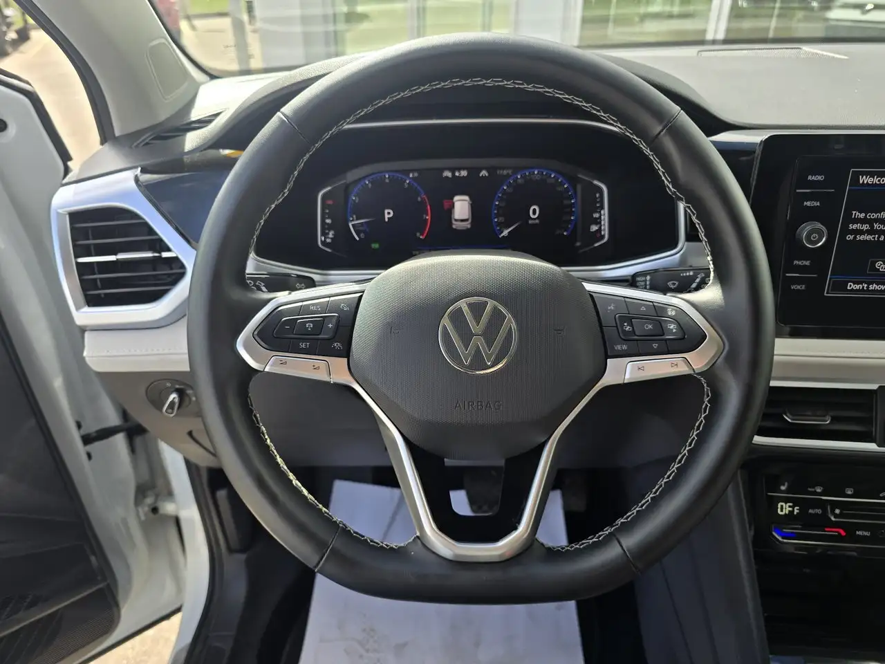 Volkswagen Taos снимка Volkswagen Taos