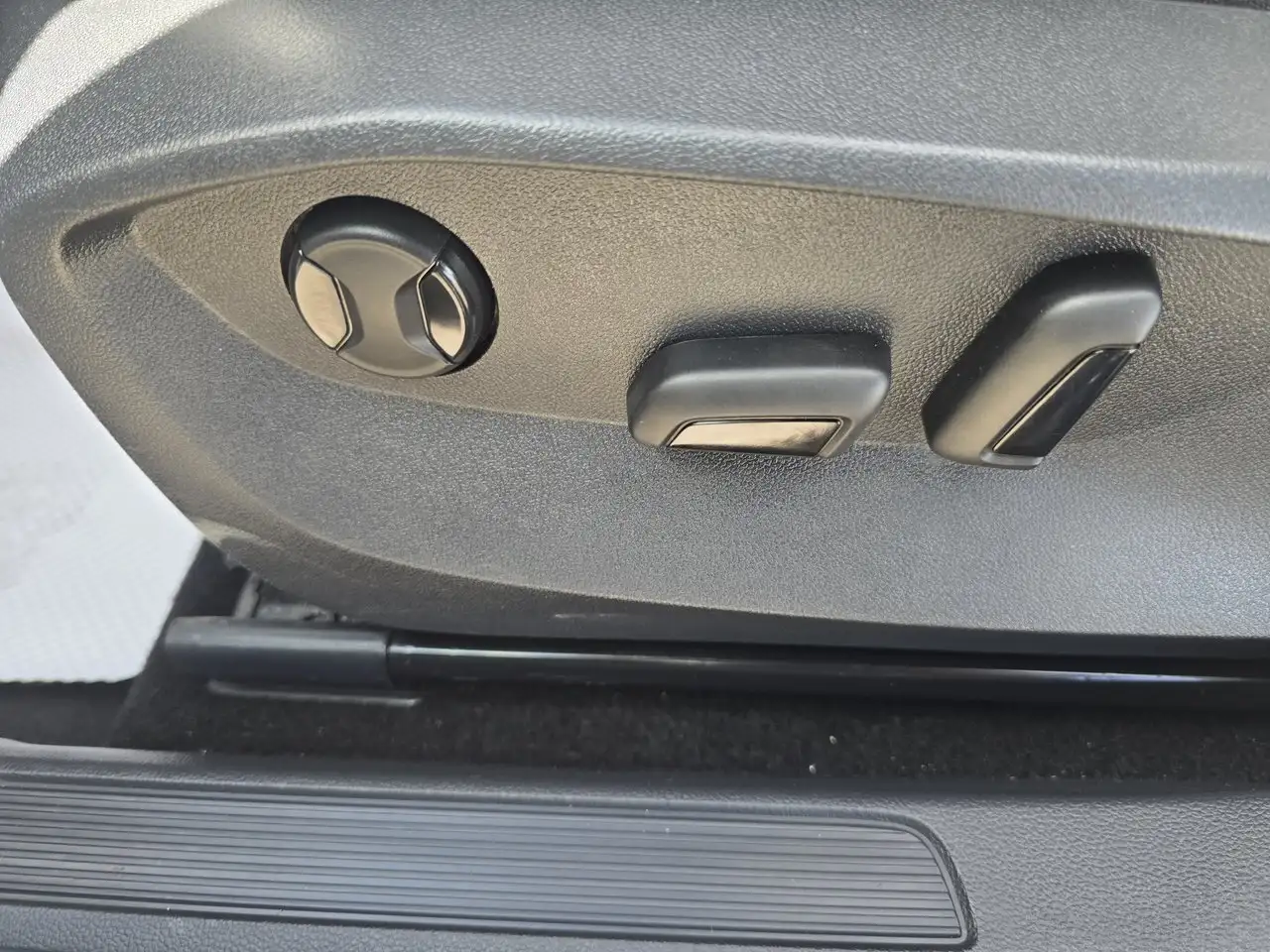 Volkswagen Taos снимка Volkswagen Taos