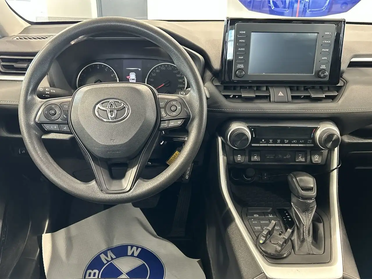 Toyota RAV 4 снимка Toyota RAV 4