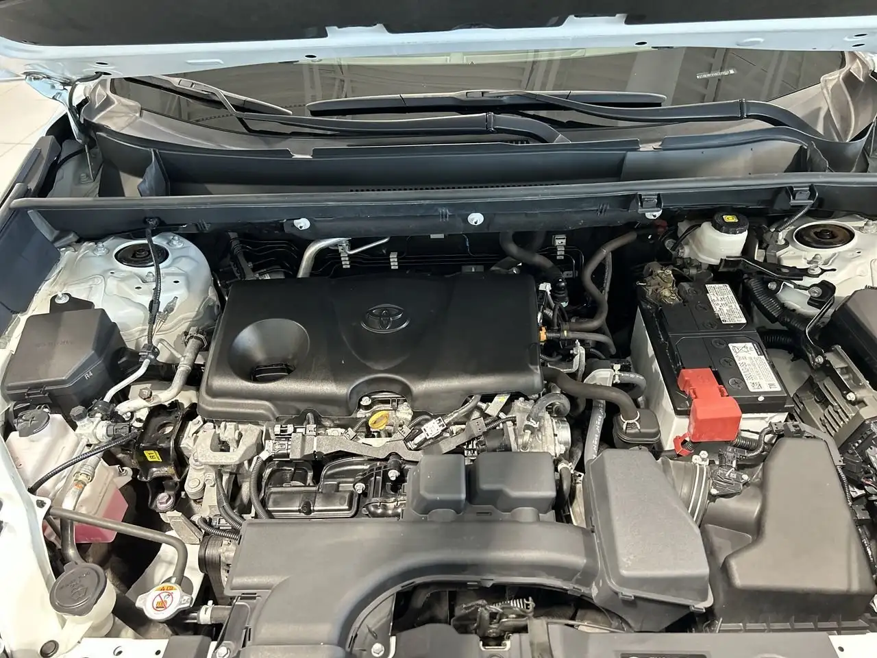 Toyota RAV 4 снимка Toyota RAV 4