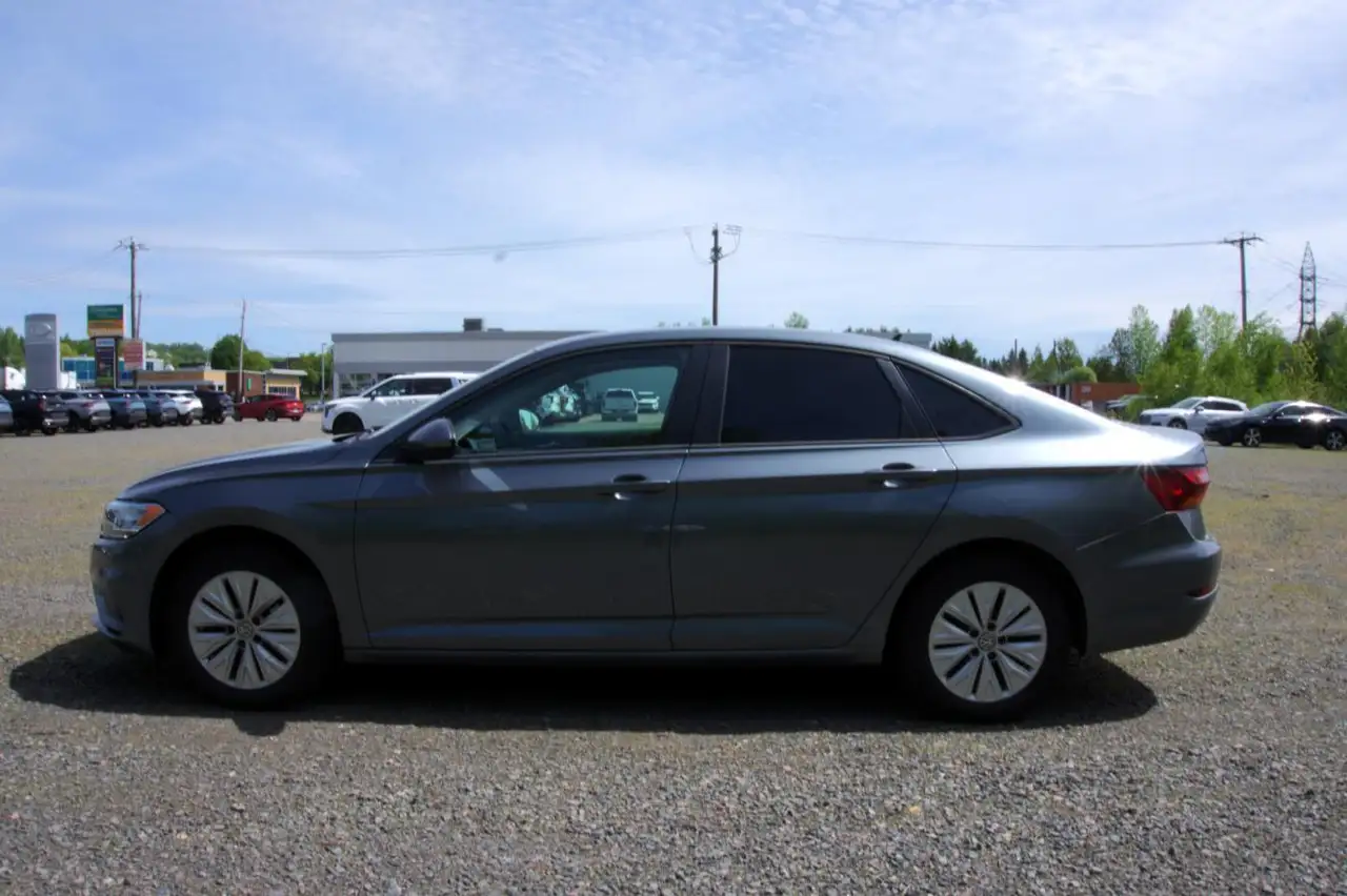 Volkswagen Jetta photo Volkswagen Jetta