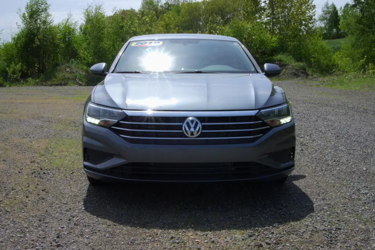 Volkswagen Jetta photo Volkswagen Jetta