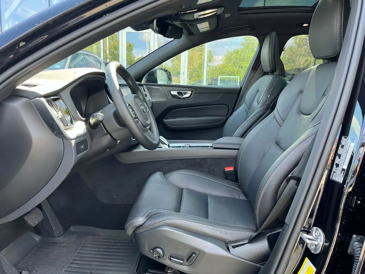 Volvo XC60 снимка Volvo XC60