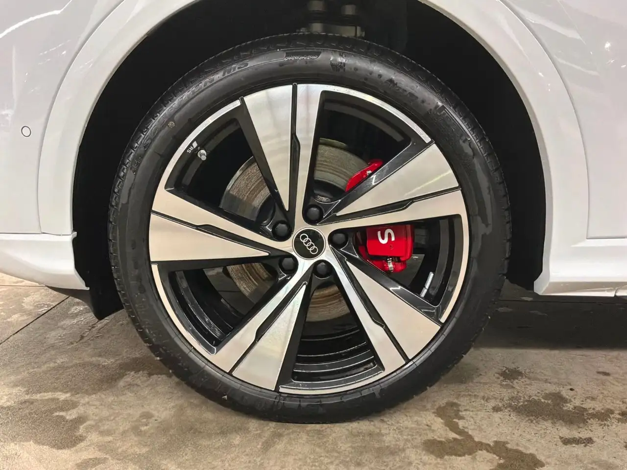 Audi SQ5 снимка Audi SQ5
