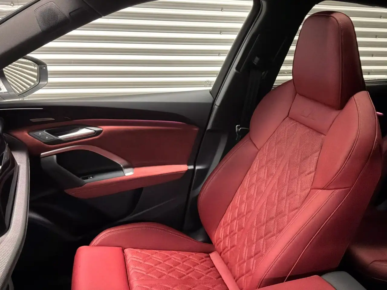Audi SQ5 снимка Audi SQ5