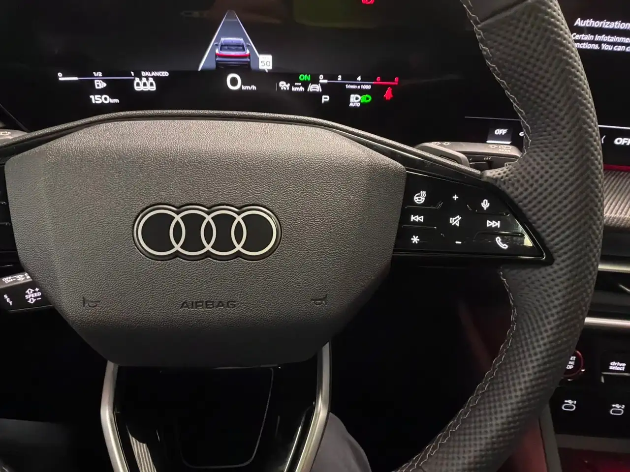 Audi SQ5 снимка Audi SQ5