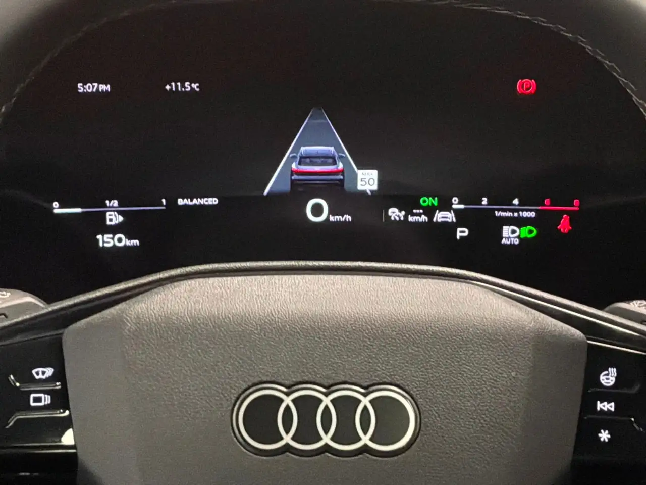 Audi SQ5 снимка Audi SQ5