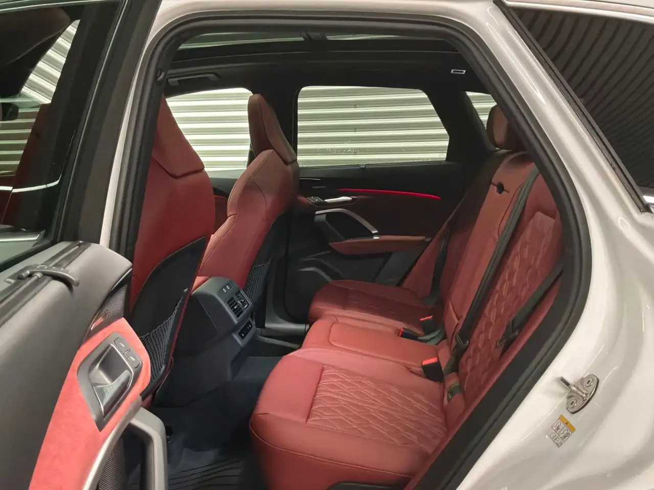Audi SQ5 снимка Audi SQ5