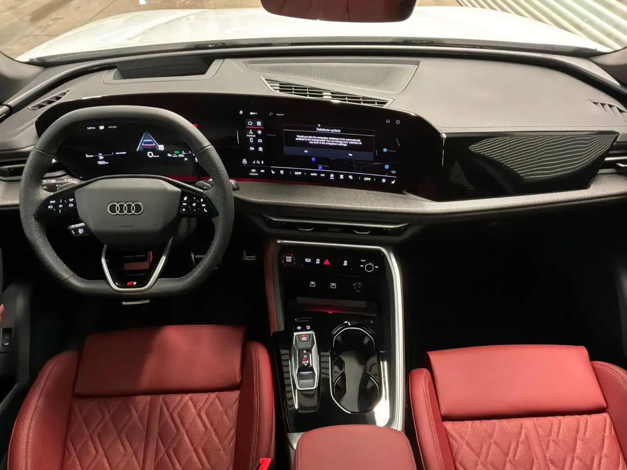 Audi SQ5 снимка Audi SQ5