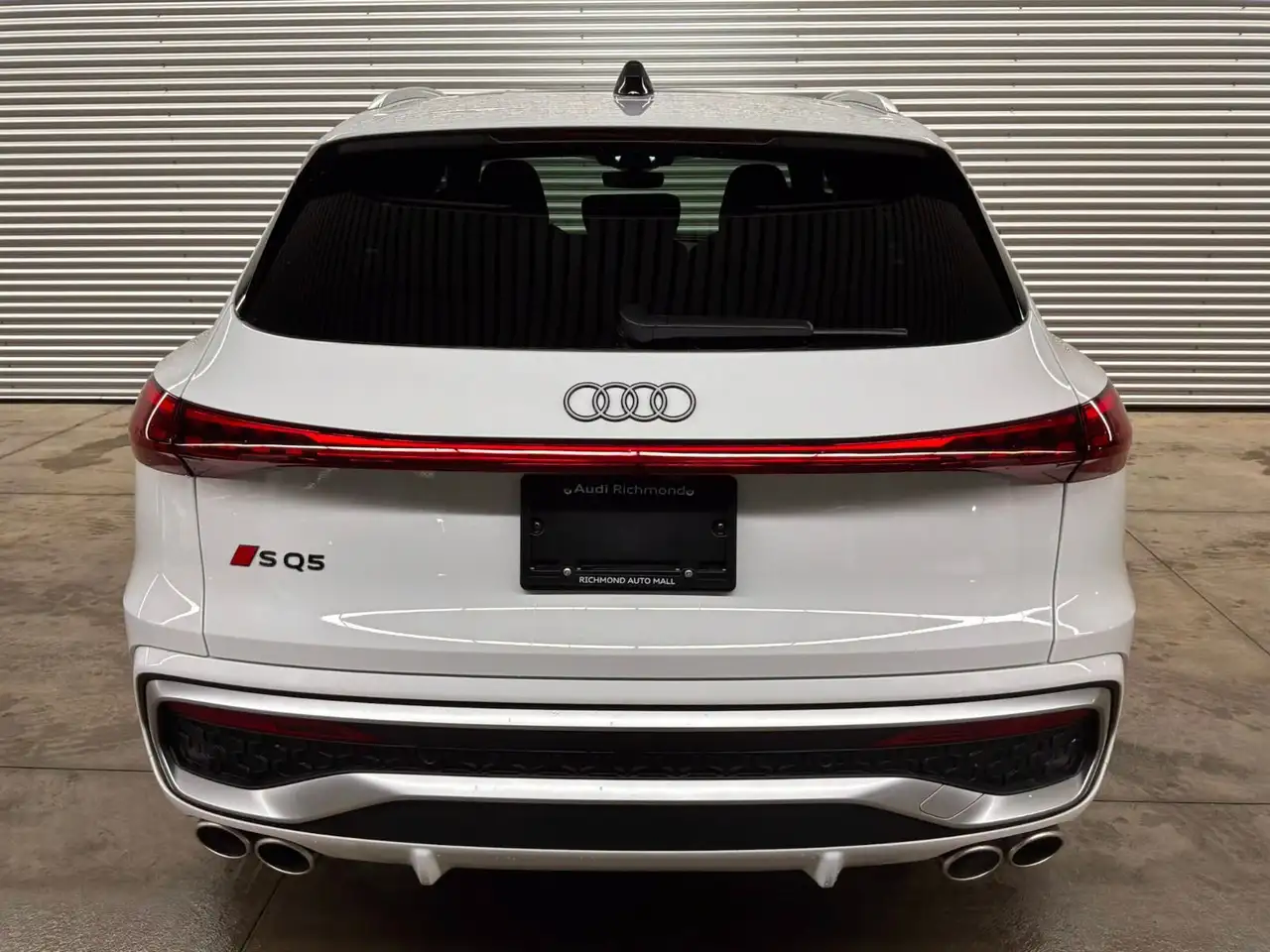 Audi SQ5 снимка Audi SQ5