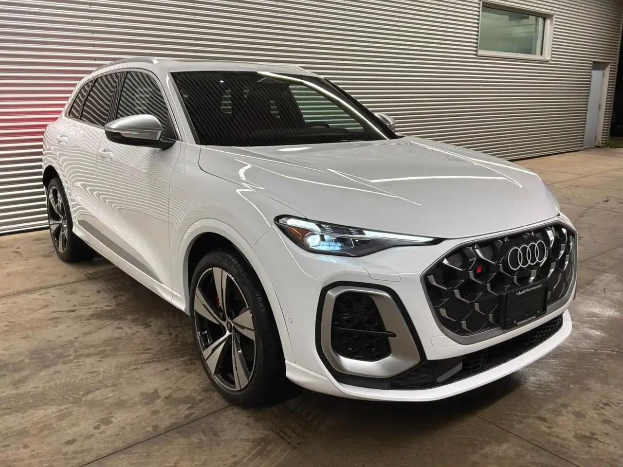 Audi SQ5 снимка Audi SQ5