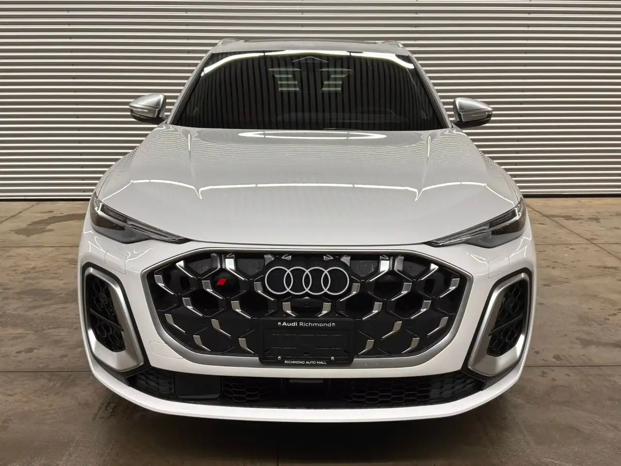 Audi SQ5 снимка Audi SQ5