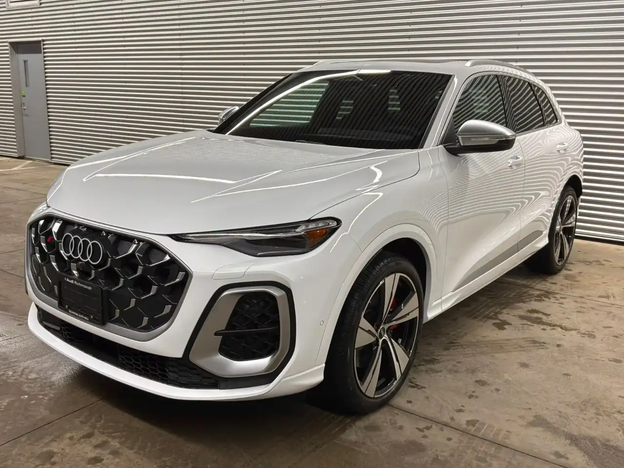 Audi SQ5 снимка Audi SQ5