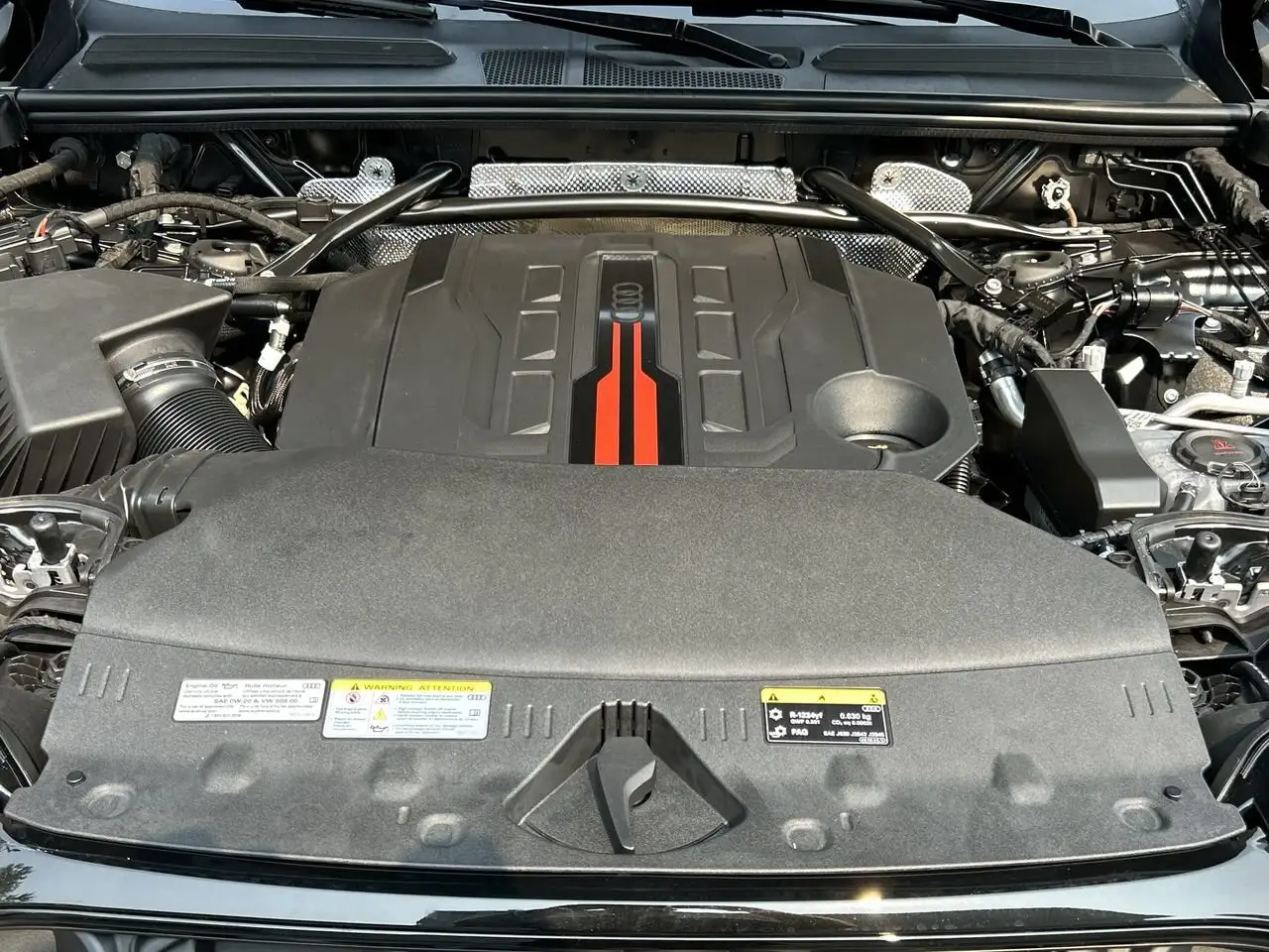 Audi SQ5 снимка Audi SQ5