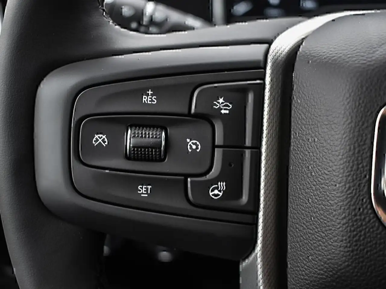 GMC Sierra 3500HD снимка GMC Sierra 3500HD