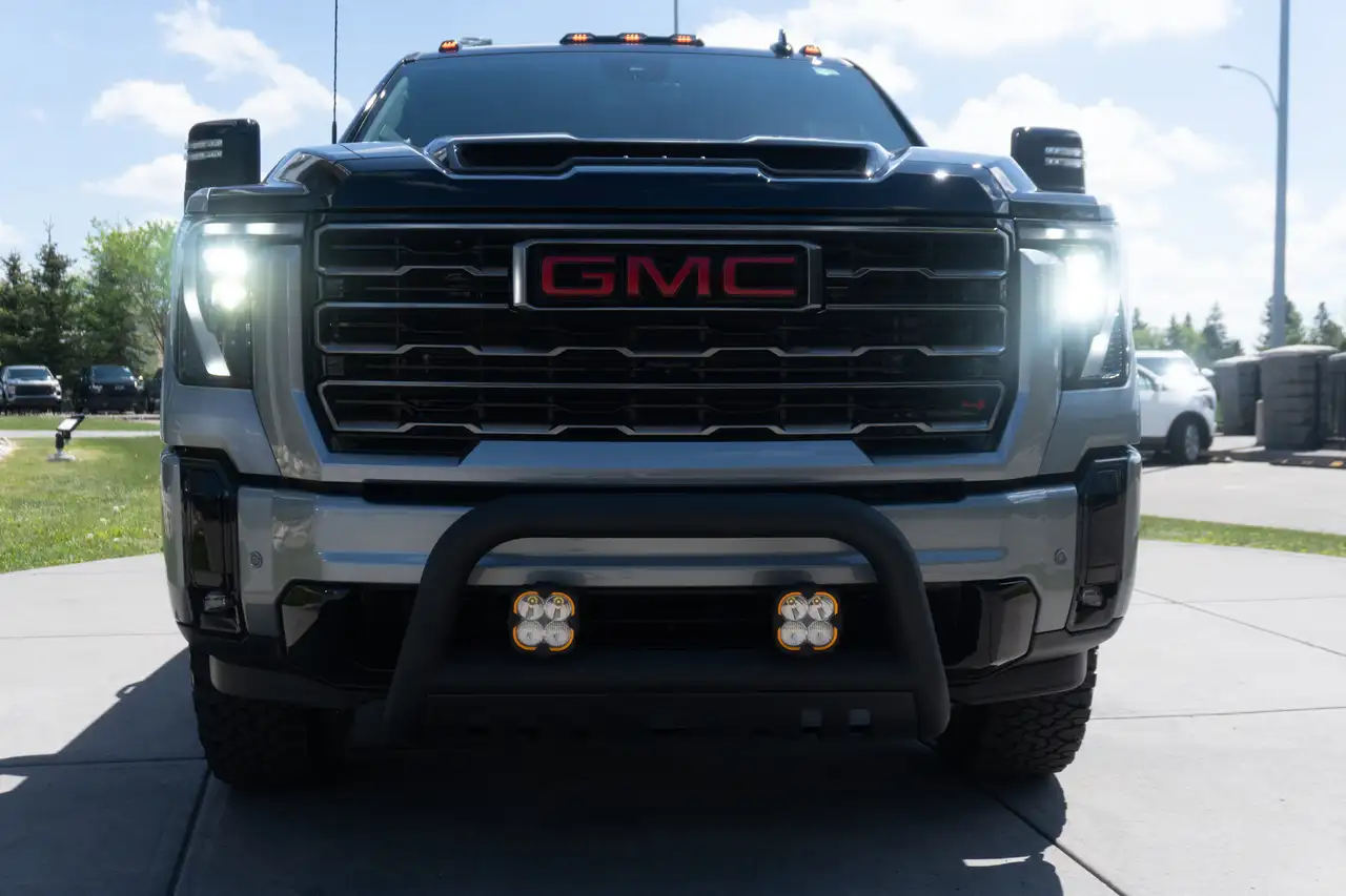 GMC Sierra 3500HD photo GMC Sierra 3500HD